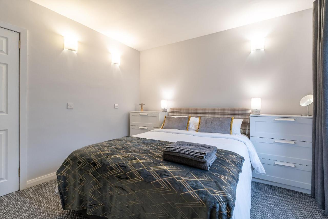 Ground-Fl Two Bedroom Apartment In Bridge Of Allan Exterior photo